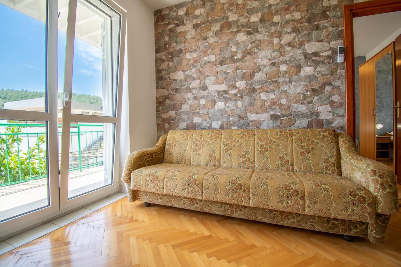 Apartmani Petracie Drvenik  Exteriör bild
